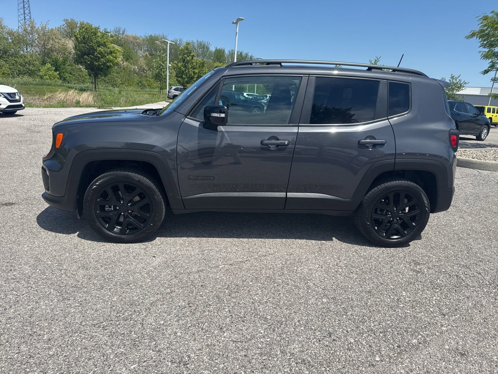 Used 2023 Jeep Renegade Altitude w/ Convenience Group I AWD/4WD image 20