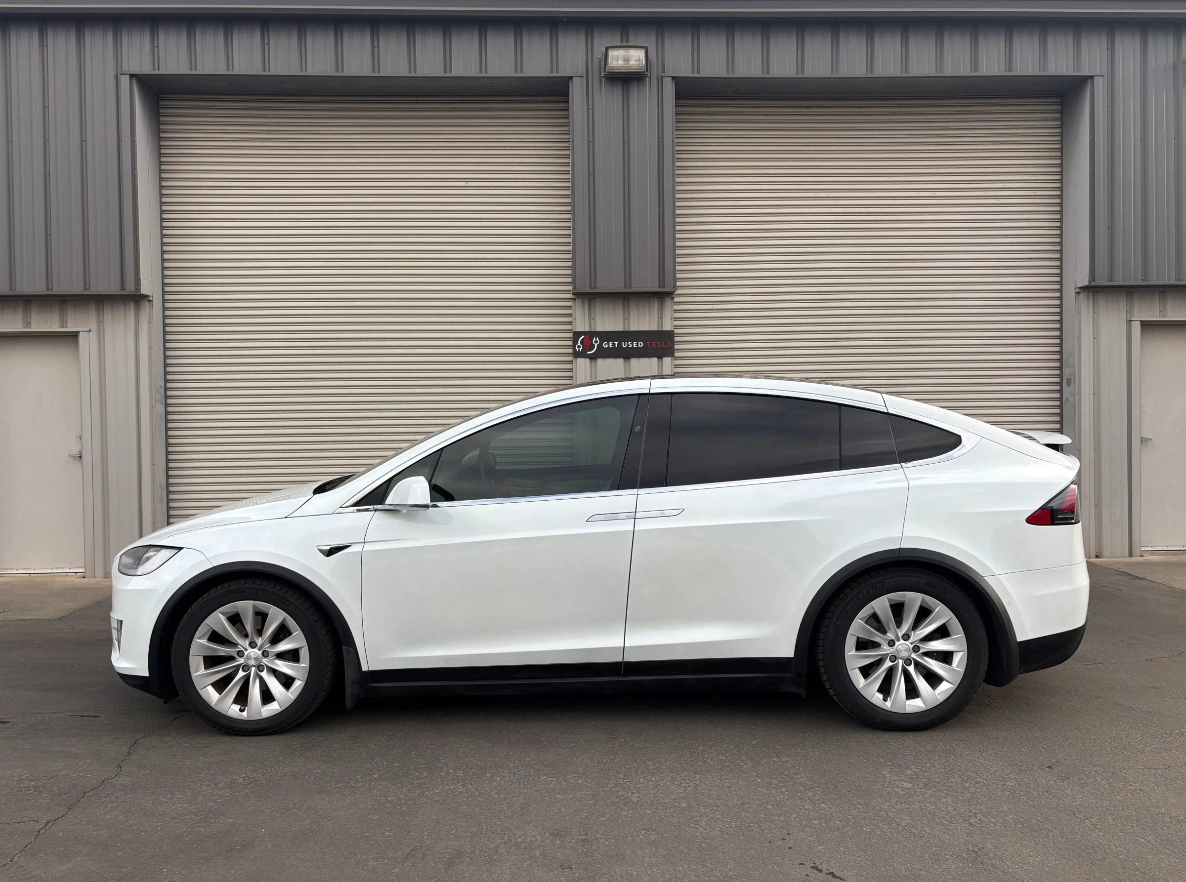Used 2020 Tesla Model X Long Range AWD/4WD image 3