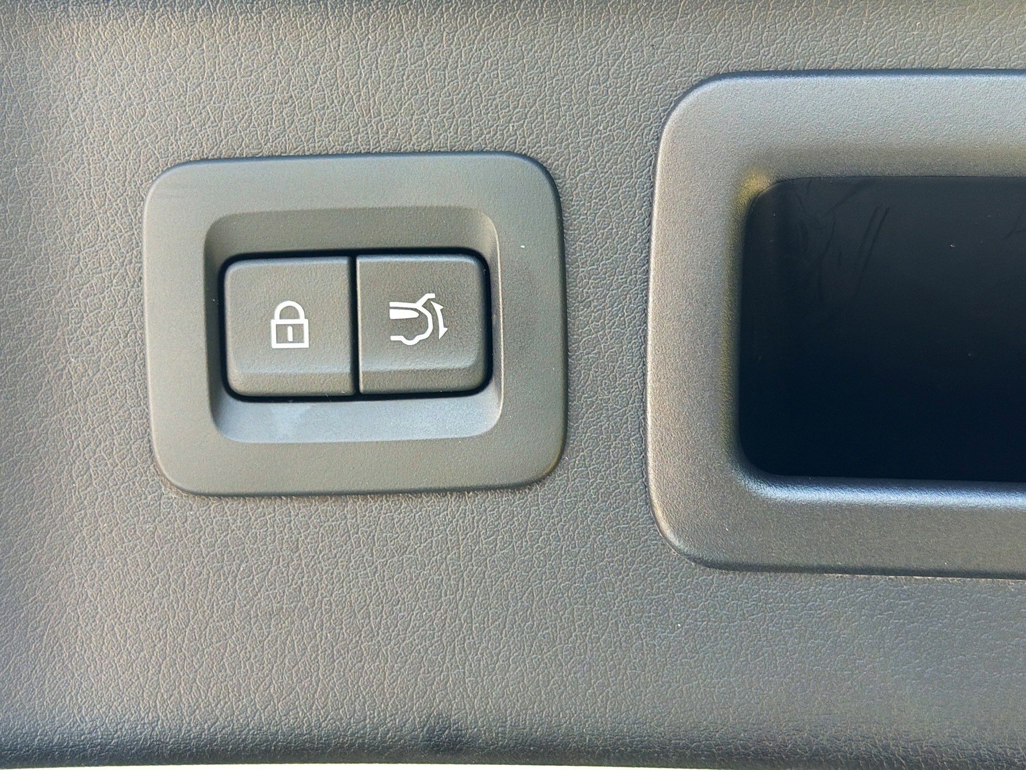 Used 2024 MAZDA CX-90 Plug-In Hybrid w/ Premium Plus image 12