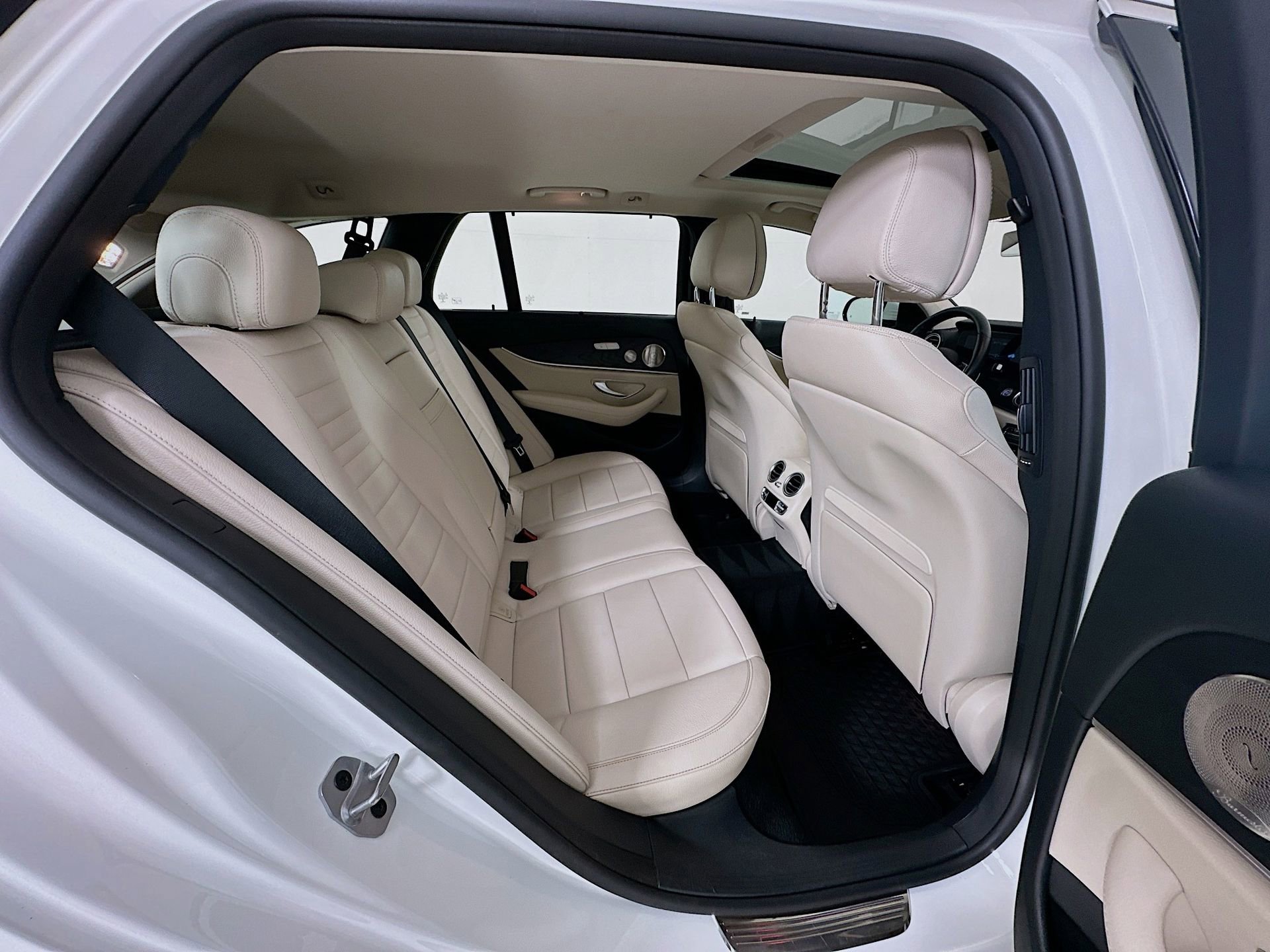 Certified 2022 Mercedes-Benz E 450 4MATIC All-Terrain Wagon image 32