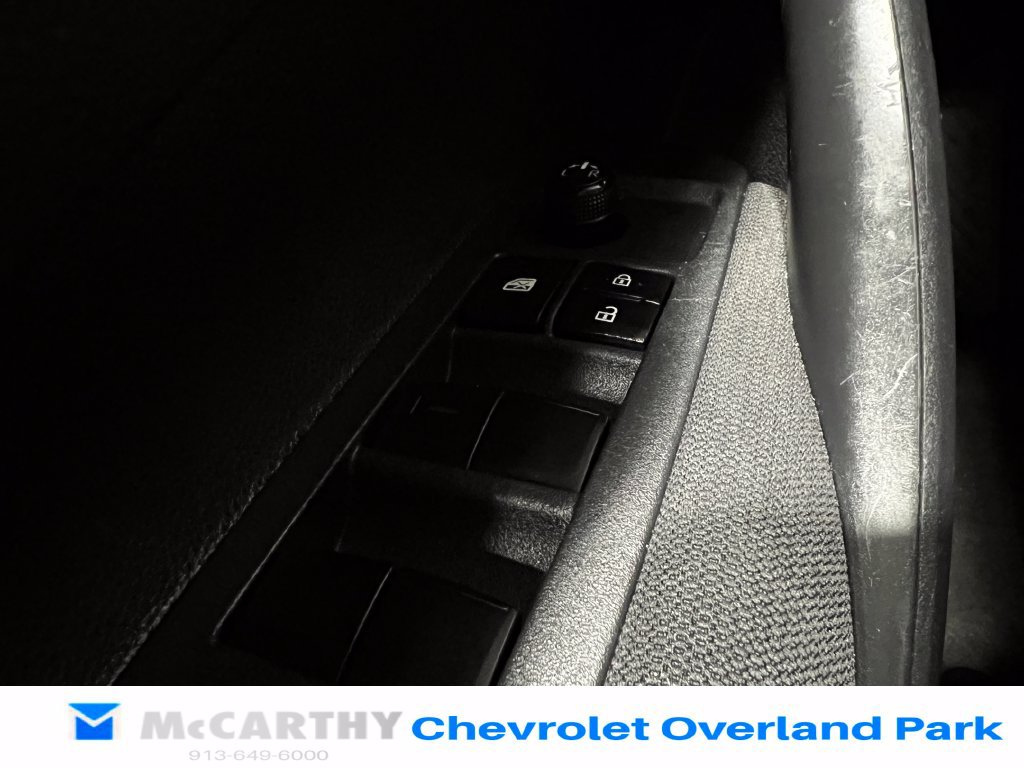 Used 2025 Toyota Corolla LE FWD image 15