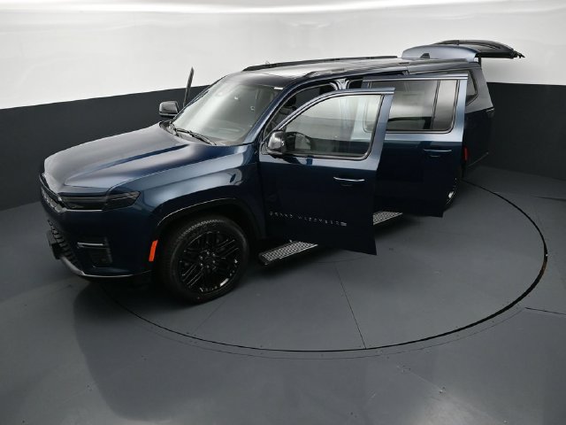 New 2026 Jeep Grand Wagoneer L Limited AWD/4WD image 26