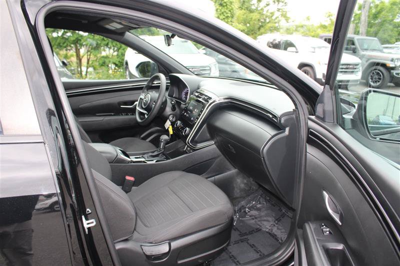 Used 2023 Hyundai Santa Cruz SE AWD/4WD image 11