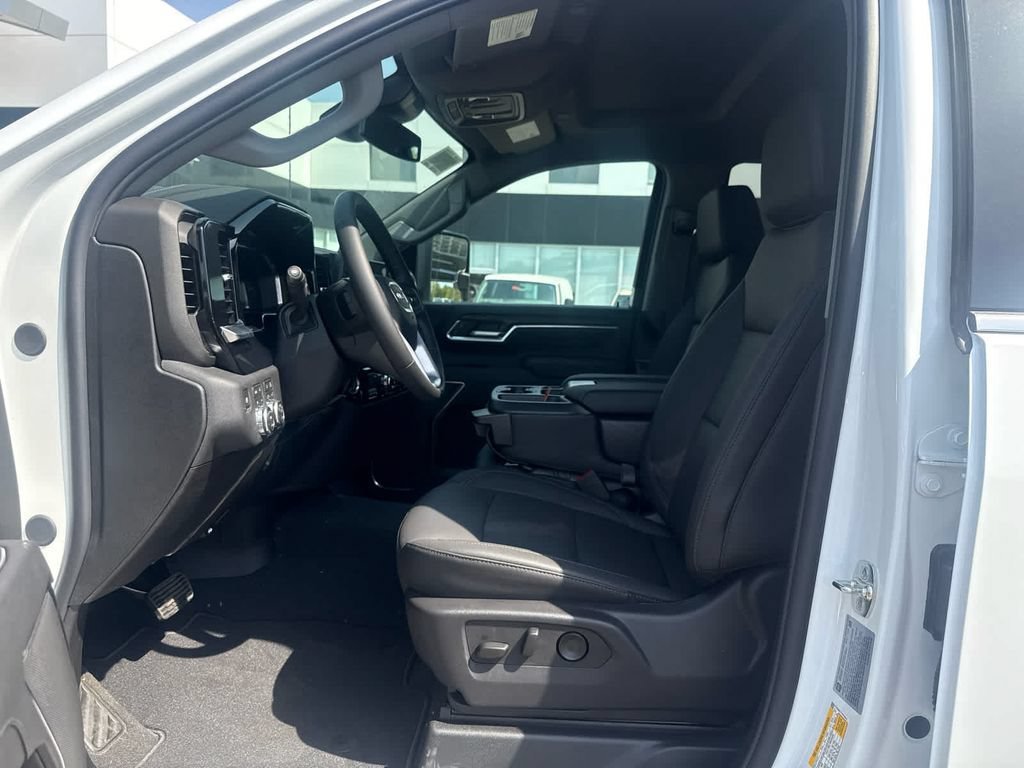 New 2026 GMC Sierra 2500 SLT AWD/4WD image 16