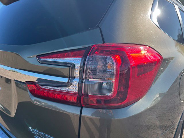 Used 2024 Subaru Ascent Touring AWD/4WD image 11