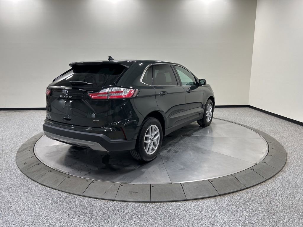 Certified 2024 Ford Edge SEL w/ Convenience Package AWD/4WD image 7