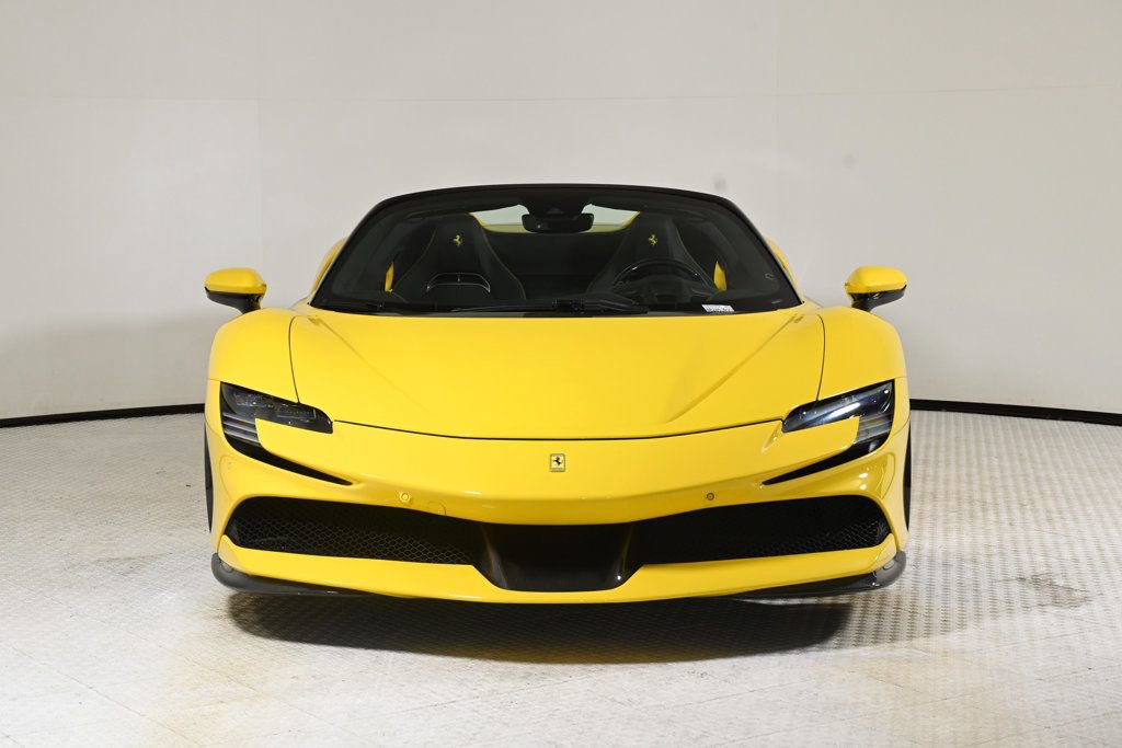 Used 2022 Ferrari SF90 Spider Base image 12