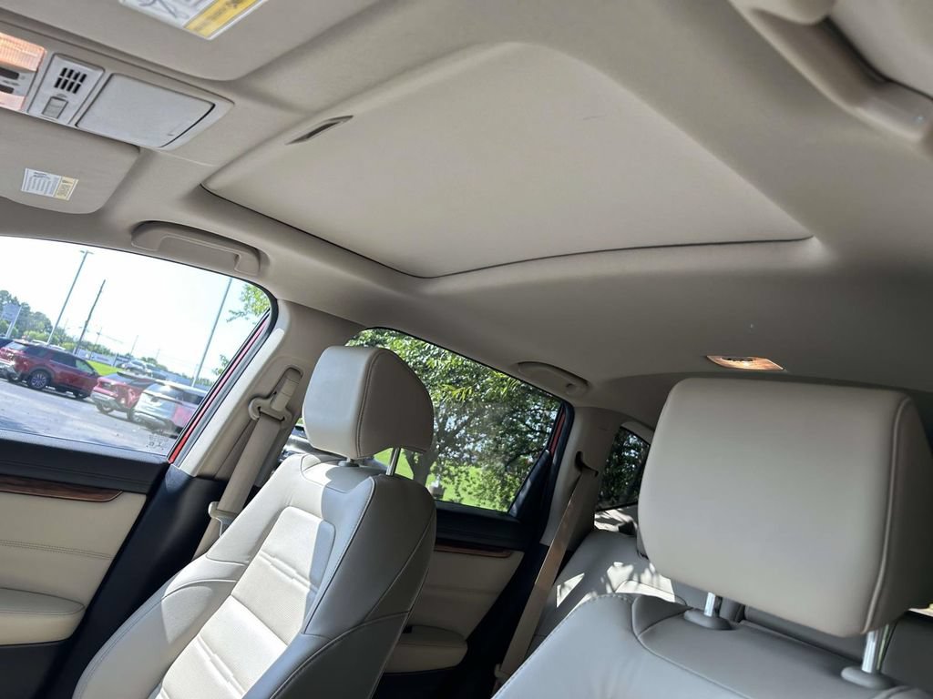 Used 2018 Honda CR-V Touring image 14