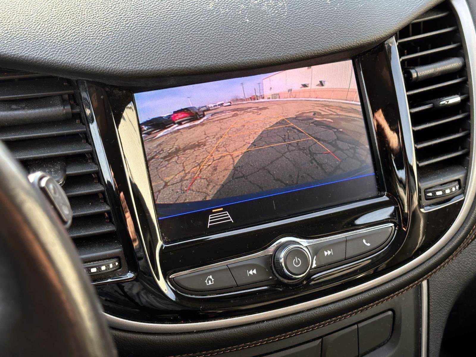 Used 2020 Chevrolet Trax LT w/ Driver Confidence Package image 24