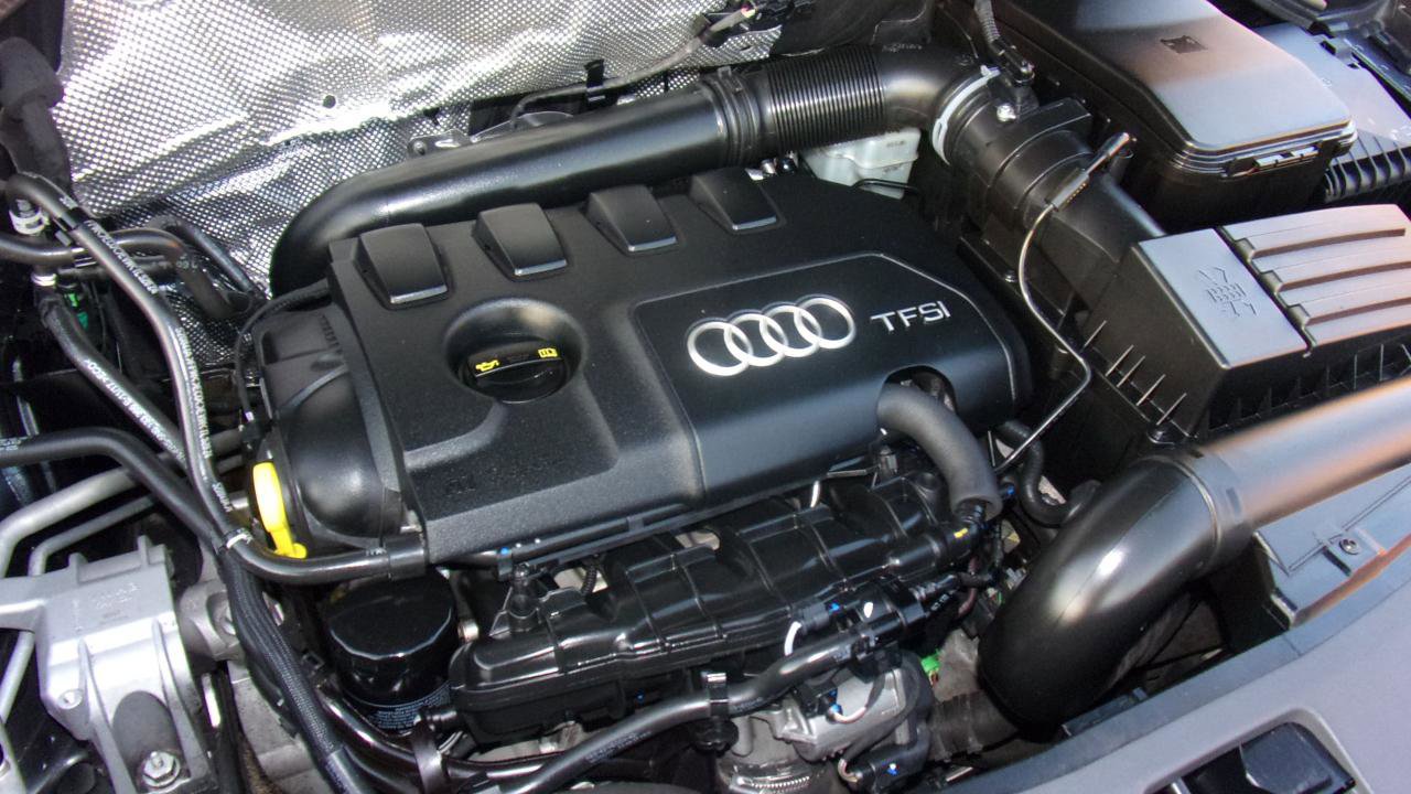 Used 2018 Audi Q3 2.0T Premium Plus w/ Premium Plus Package AWD/4WD image 22