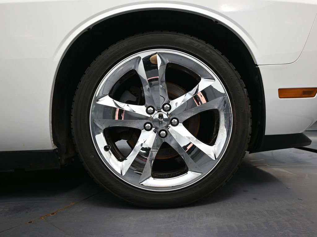 Used 2013 Dodge Challenger R/T image 15