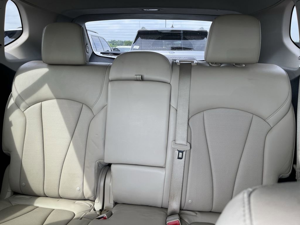 Used 2020 Buick Envision Essence w/ Experience Buick Package AWD/4WD image 23