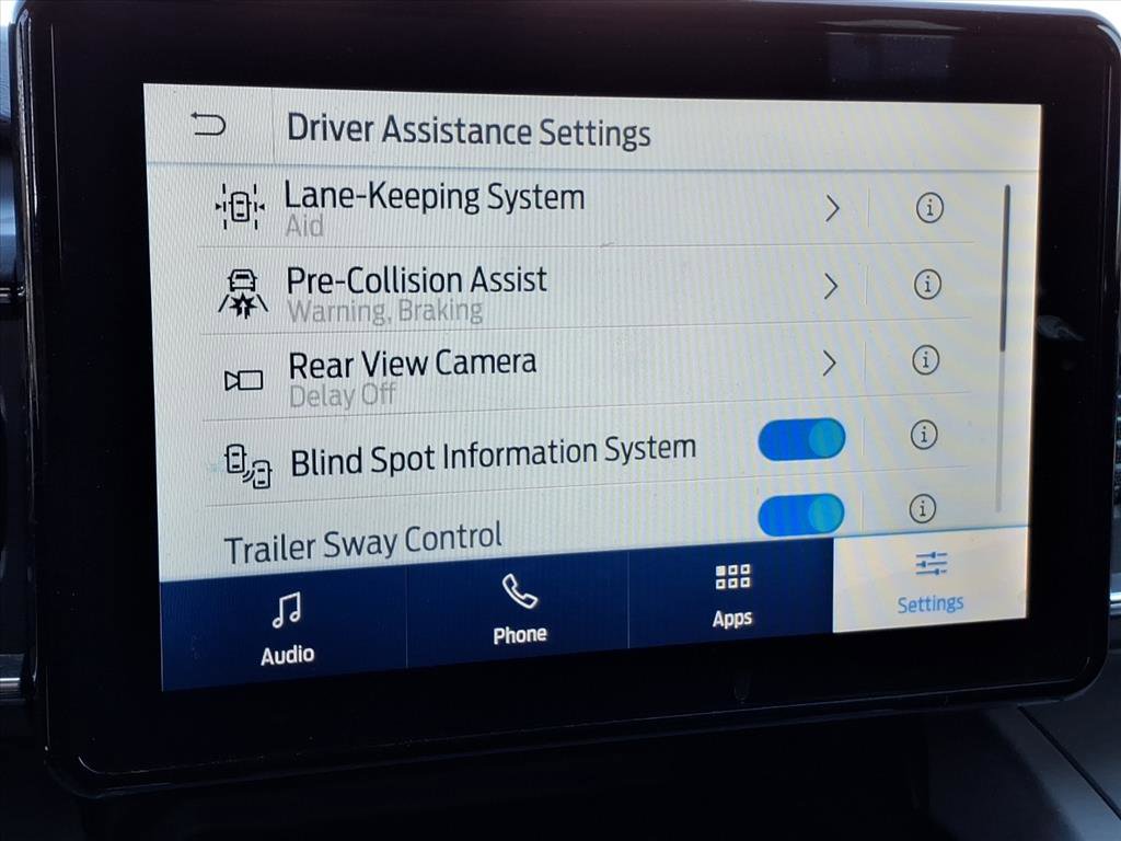 Used 2023 Ford Explorer XLT w/ Equipment Group 202A image 6