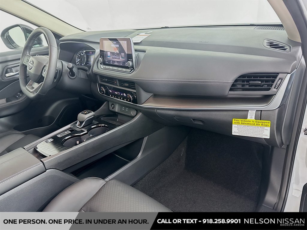 New 2026 Nissan Rogue Dark Armor FWD image 29