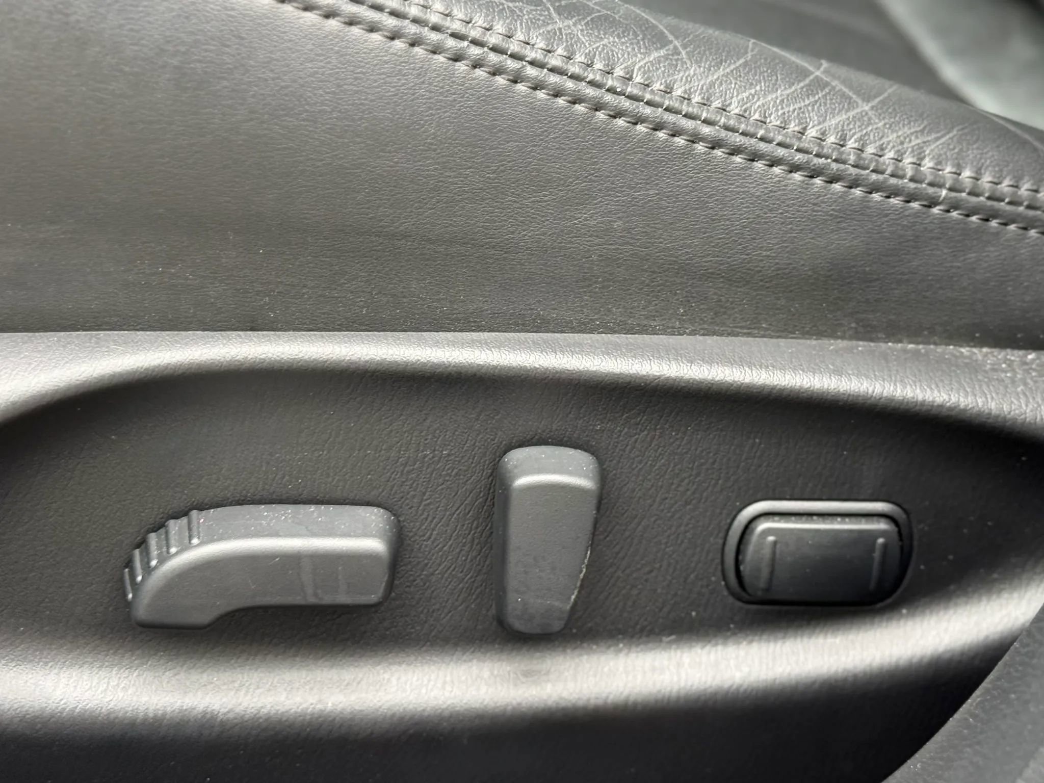 Used 2015 INFINITI Q70 3.7 image 21