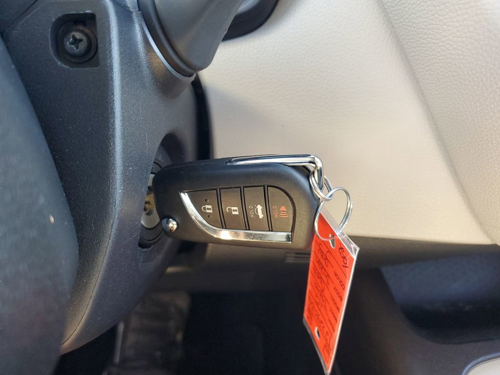 Certified 2025 Toyota Corolla LE image 28