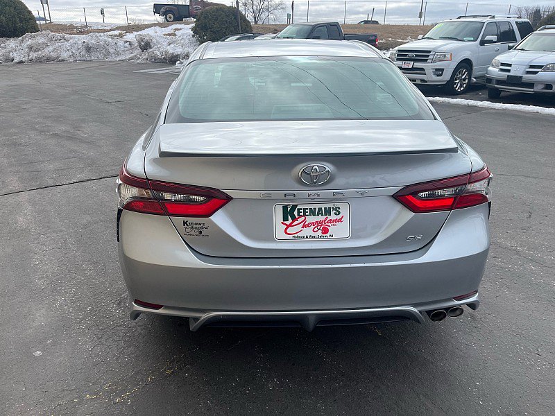 Used 2021 Toyota Camry SE FWD image 6