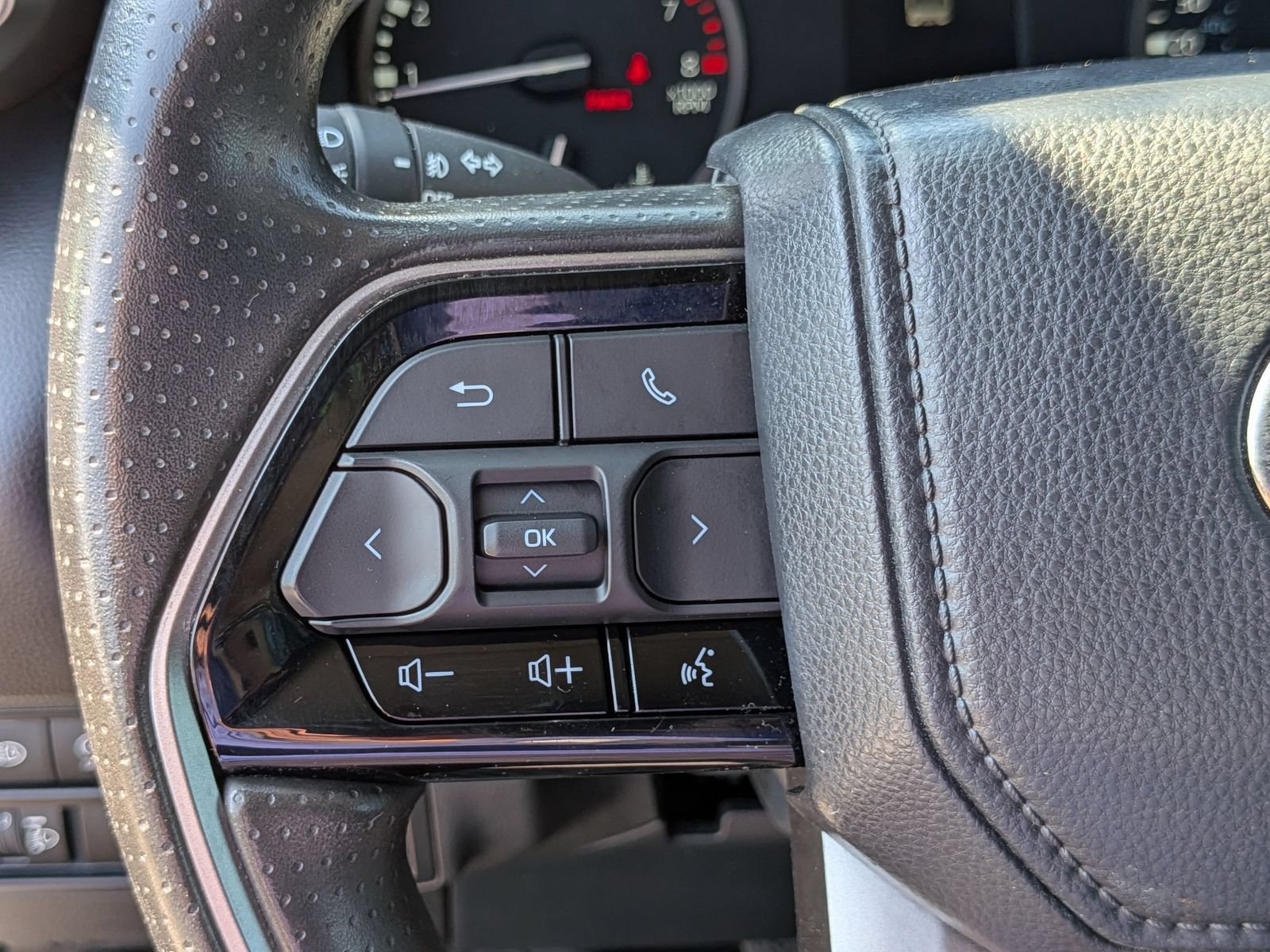 Used 2023 Toyota Tundra SR5 w/ SR5 Convenience Package RWD image 18