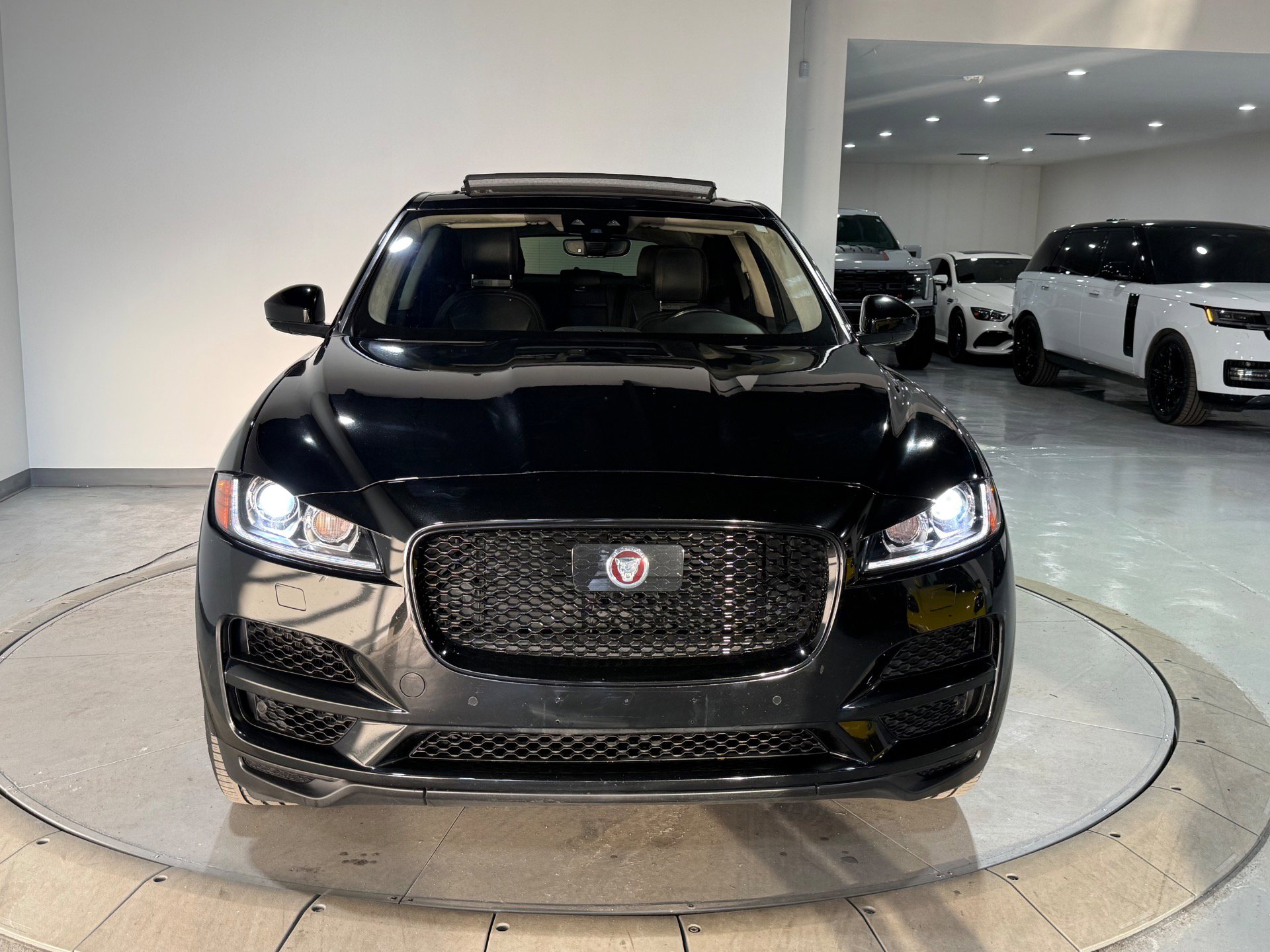 Used 2020 Jaguar F-PACE Prestige AWD/4WD image 6