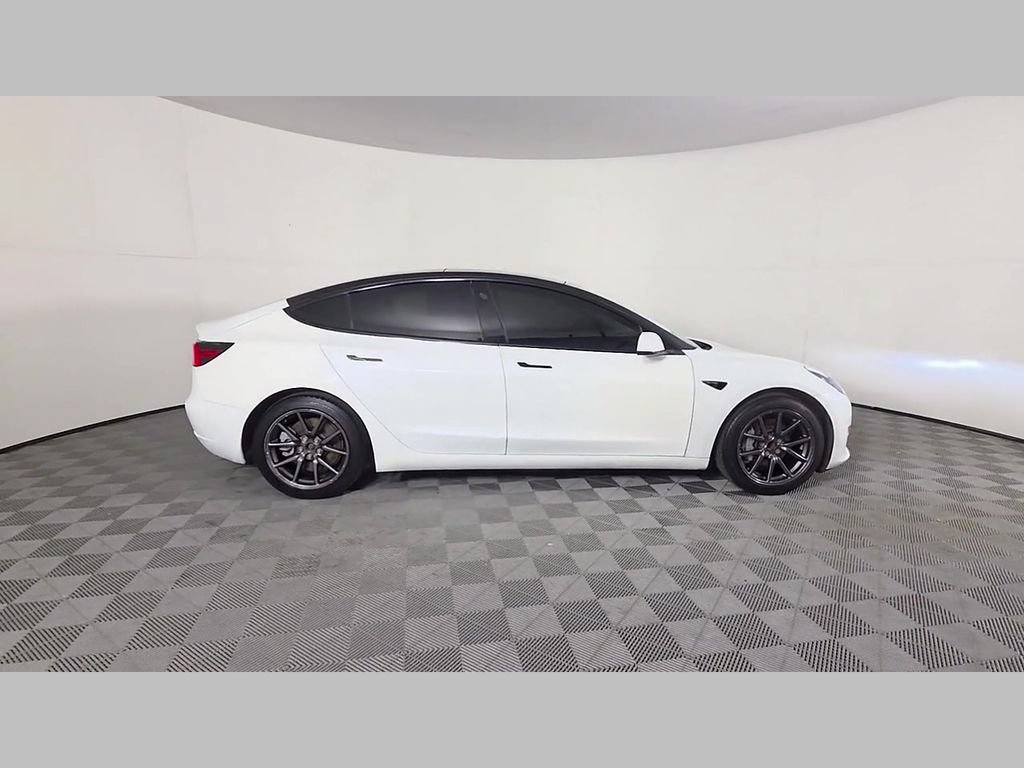 Used 2020 Tesla Model 3 Standard Range Plus RWD image 36
