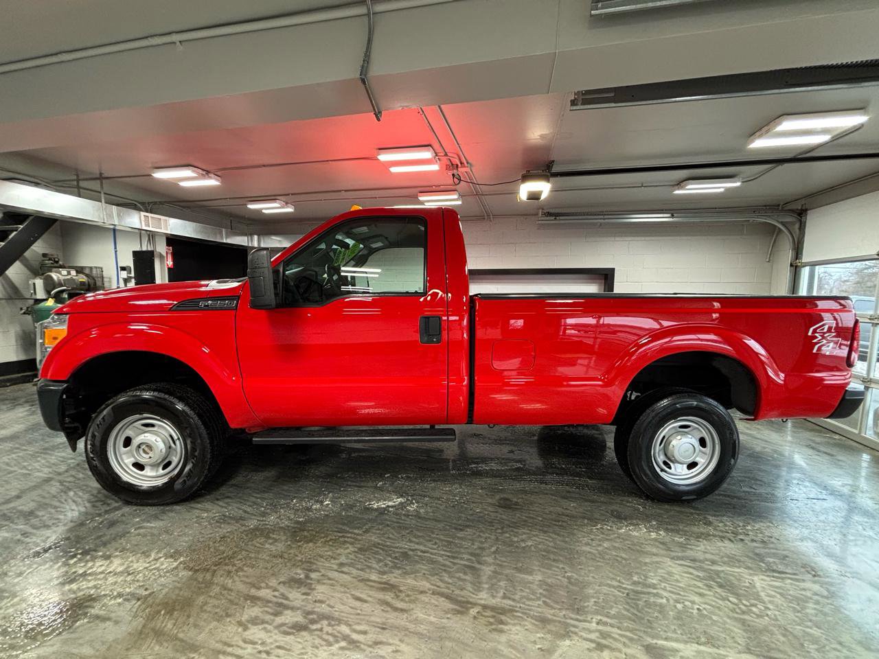 Used 2016 Ford F250 XL w/ Snow Plow Prep Package image 6