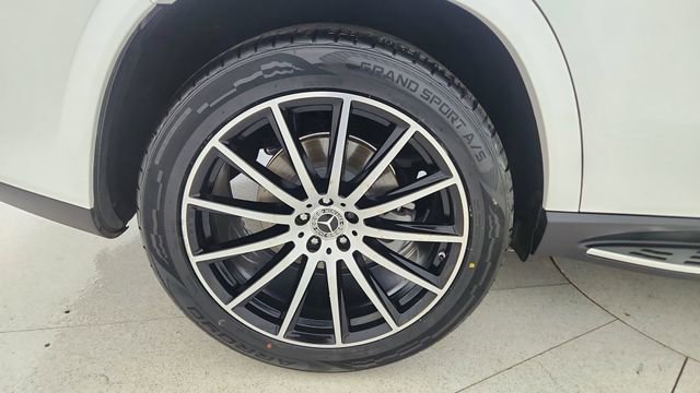 Used 2024 Mercedes-Benz GLS 450 4MATIC image 67