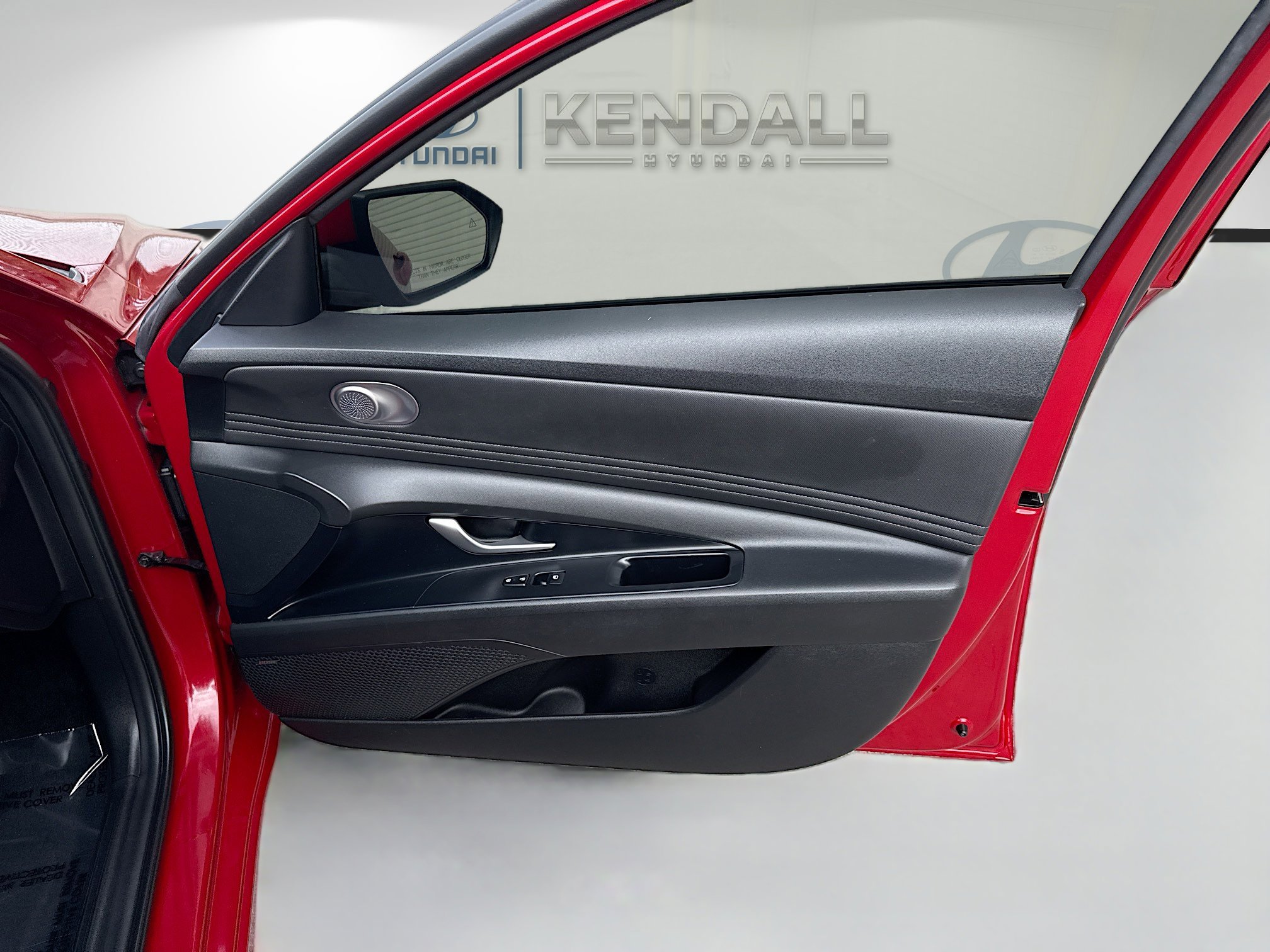 Used 2023 Hyundai Elantra Limited image 32