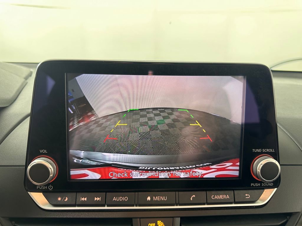 Used 2024 Nissan Altima 2.5 SV FWD image 29