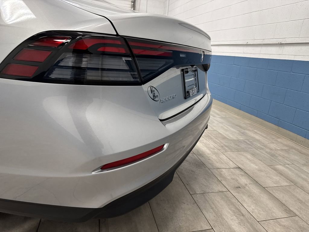 Used 2024 Honda Accord EX image 31