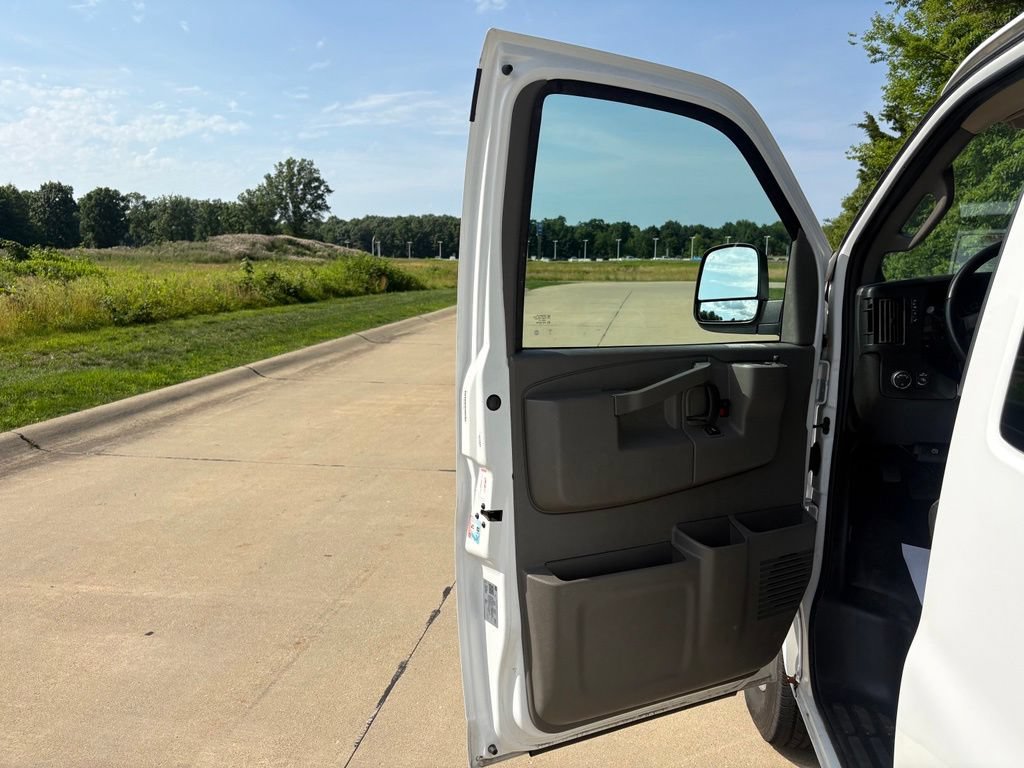Used 2023 Chevrolet Express 3500 LS RWD image 13
