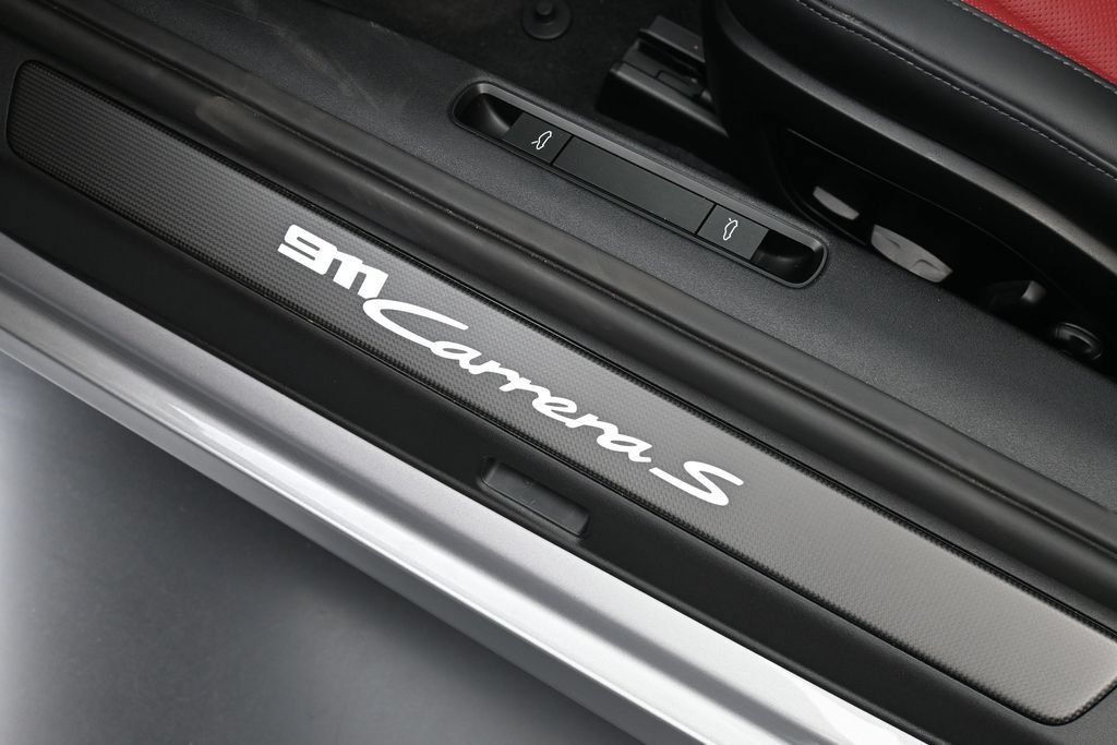 Certified 2025 Porsche 911 Carrera S RWD image 25