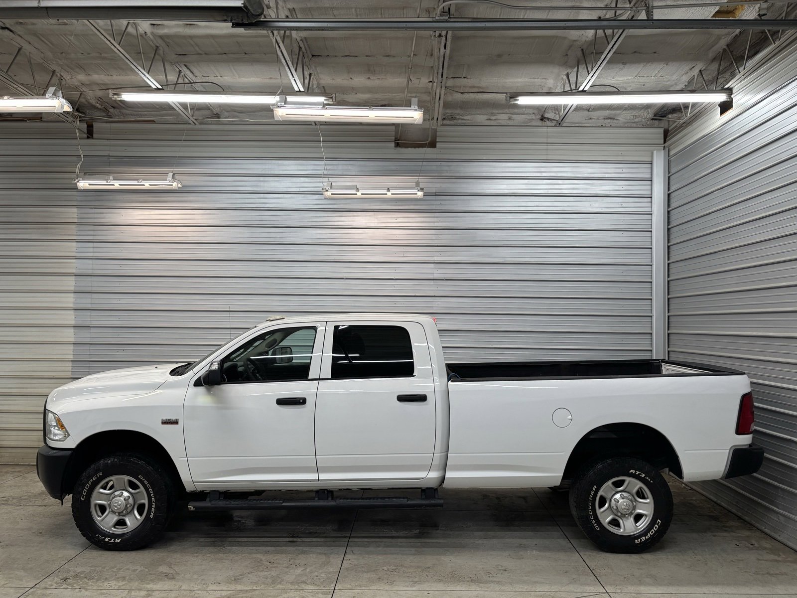 Used 2018 RAM 3500 Tradesman w/ Snow Chief Group image 8