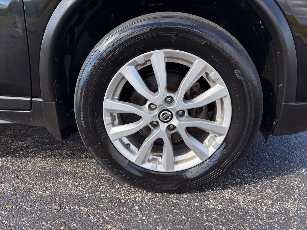 Used 2018 Nissan Rogue SV w/ Premium Package AWD/4WD image 20