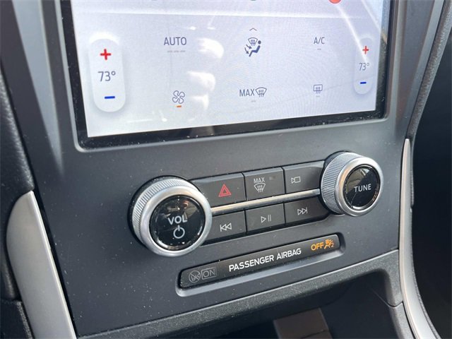 Used 2023 Ford Edge SE image 33