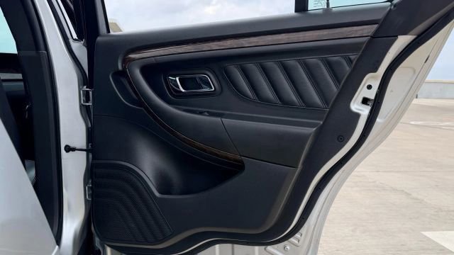 Used 2019 Ford Taurus Limited image 16