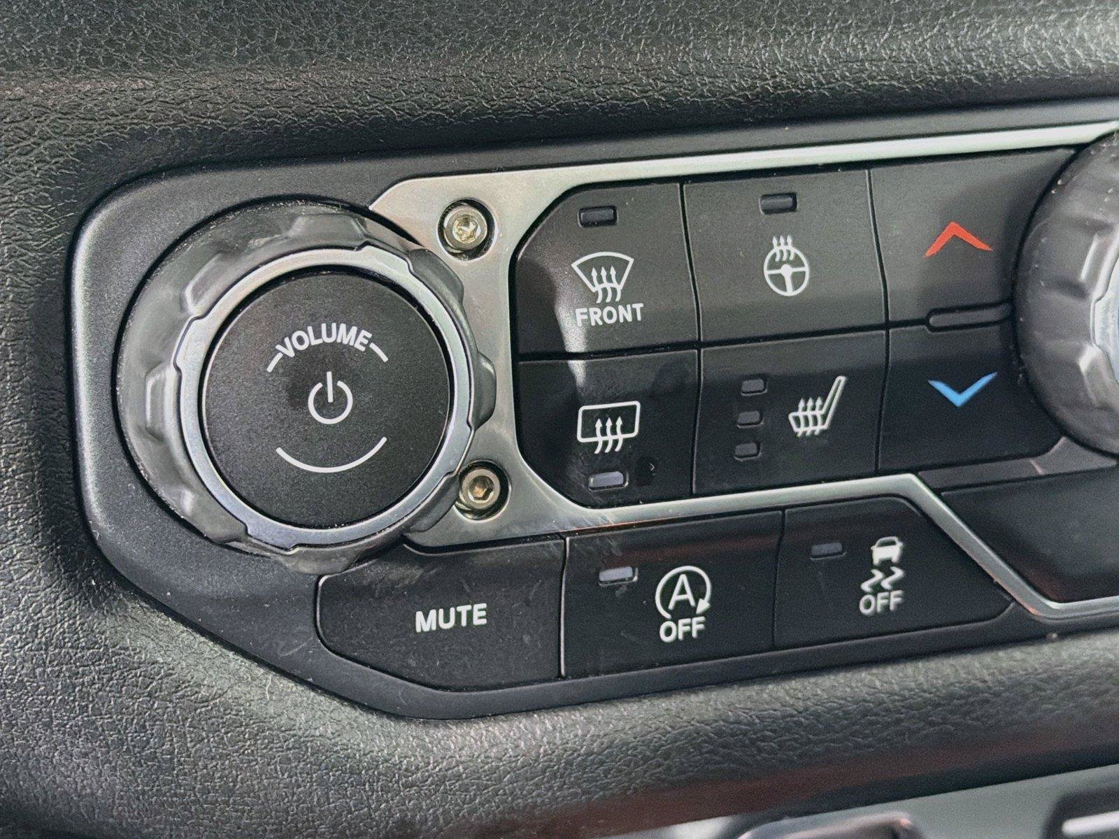 Used 2025 Jeep Gladiator Sport AWD/4WD image 24