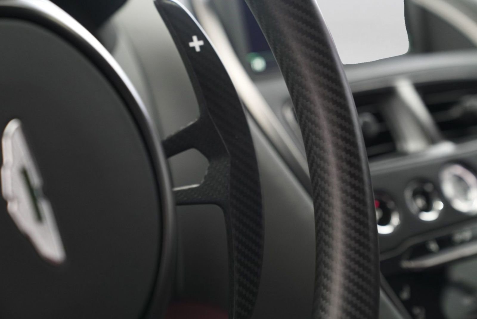 Used 2023 Aston Martin DBS Coupe RWD image 23