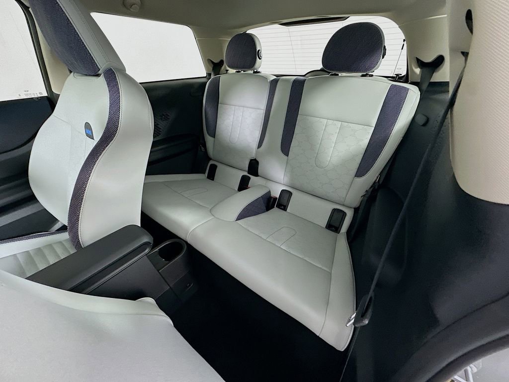 Certified 2025 MINI Cooper S image 24