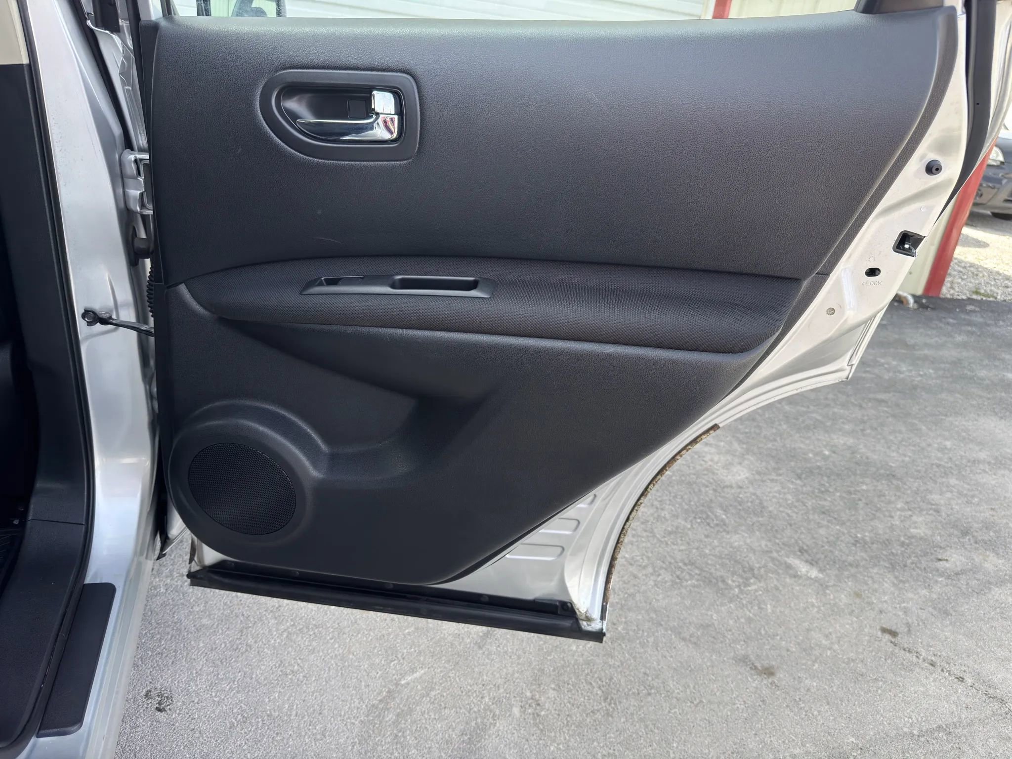 Used 2012 Nissan Rogue S FWD image 10