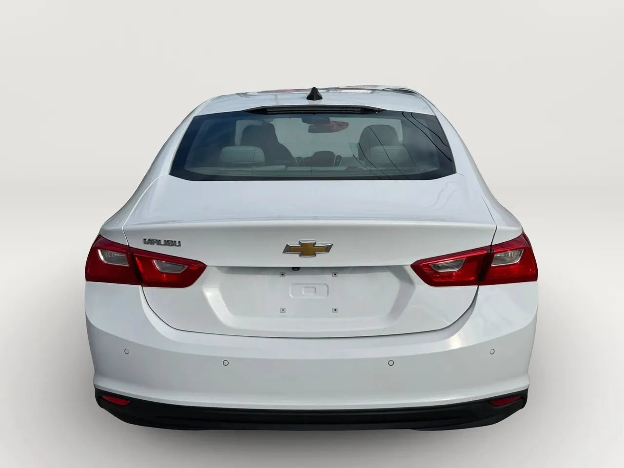 Used 2019 Chevrolet Malibu LS w/ Driver Confidence Package II FWD image 4