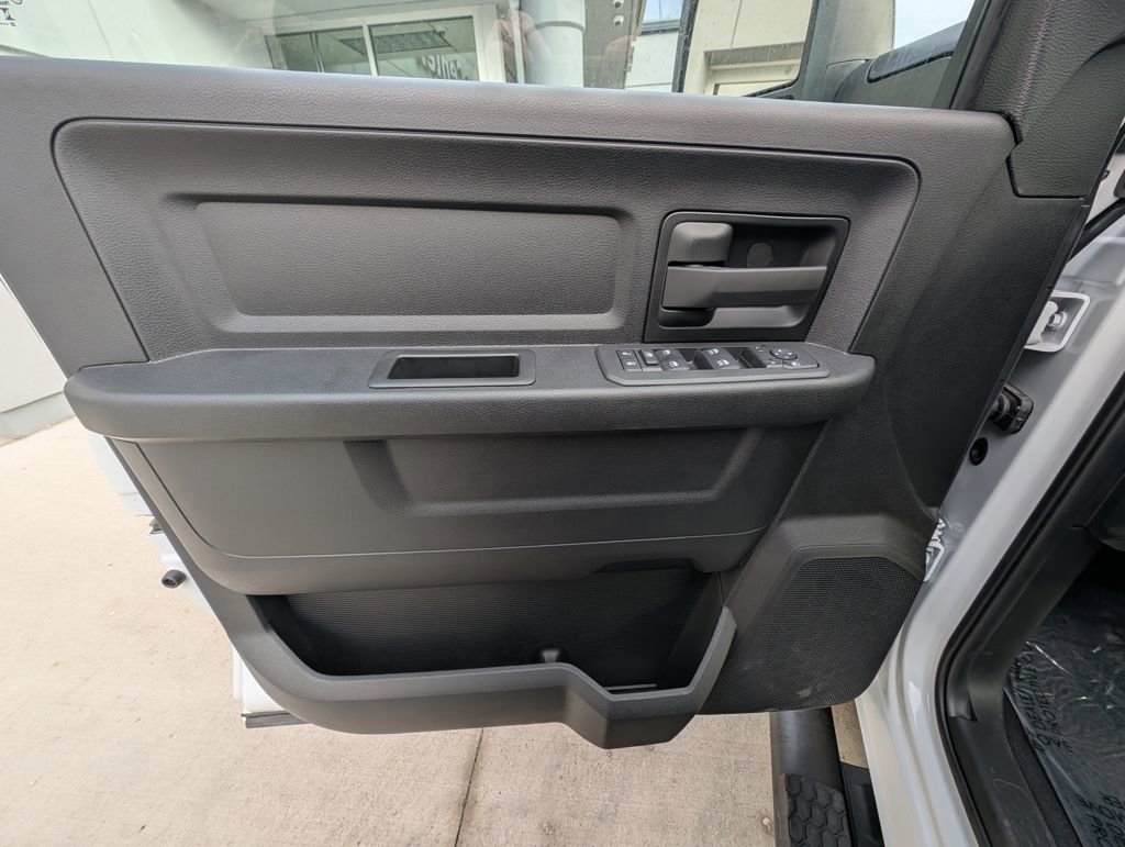 New 2026 RAM 3500 Tradesman image 39