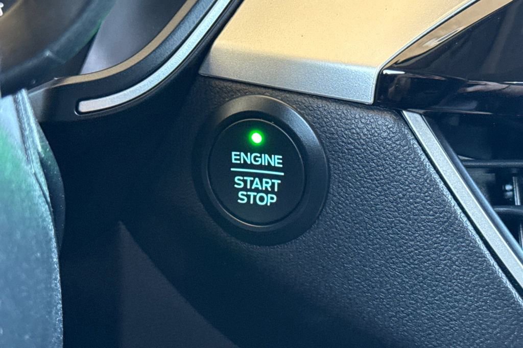 Used 2020 Ford Escape SEL image 19