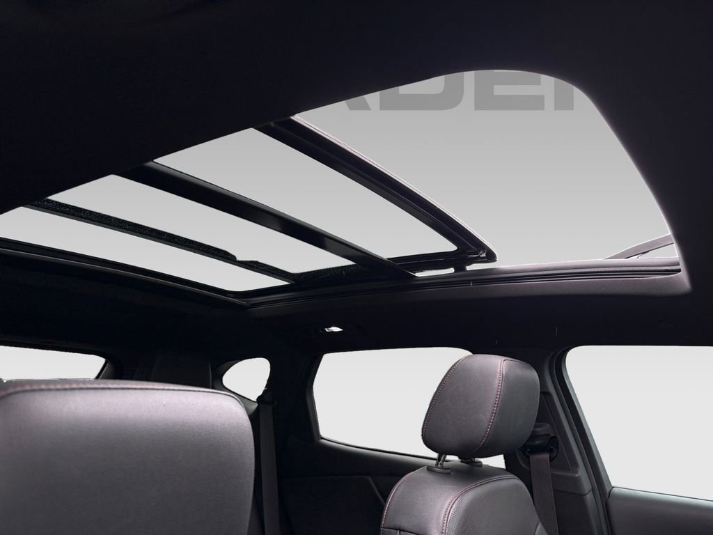 Used 2023 Chevrolet Blazer RS w/ Driver Confidence II Package image 2