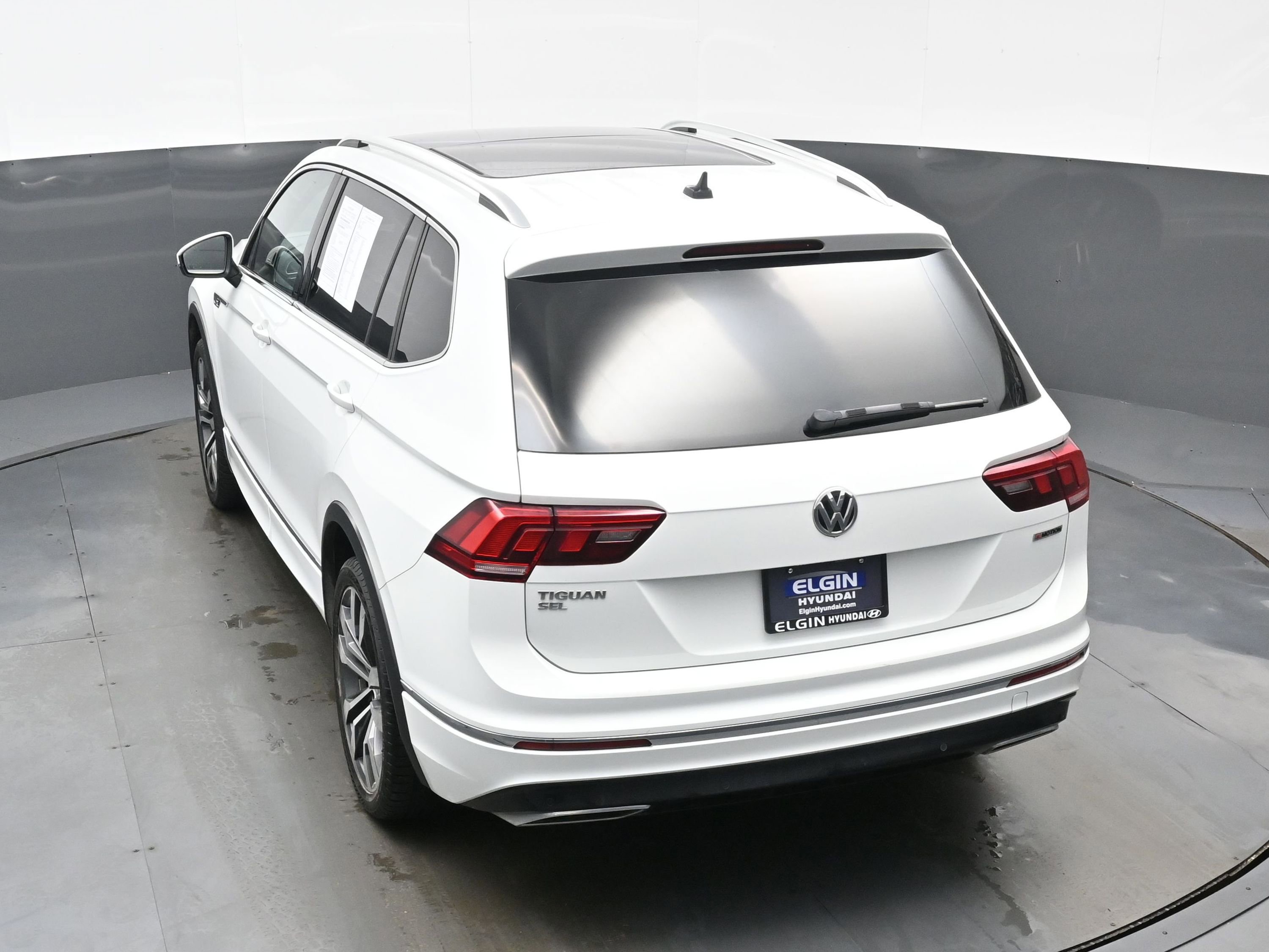 Used 2021 Volkswagen Tiguan SEL Premium R-Line image 38