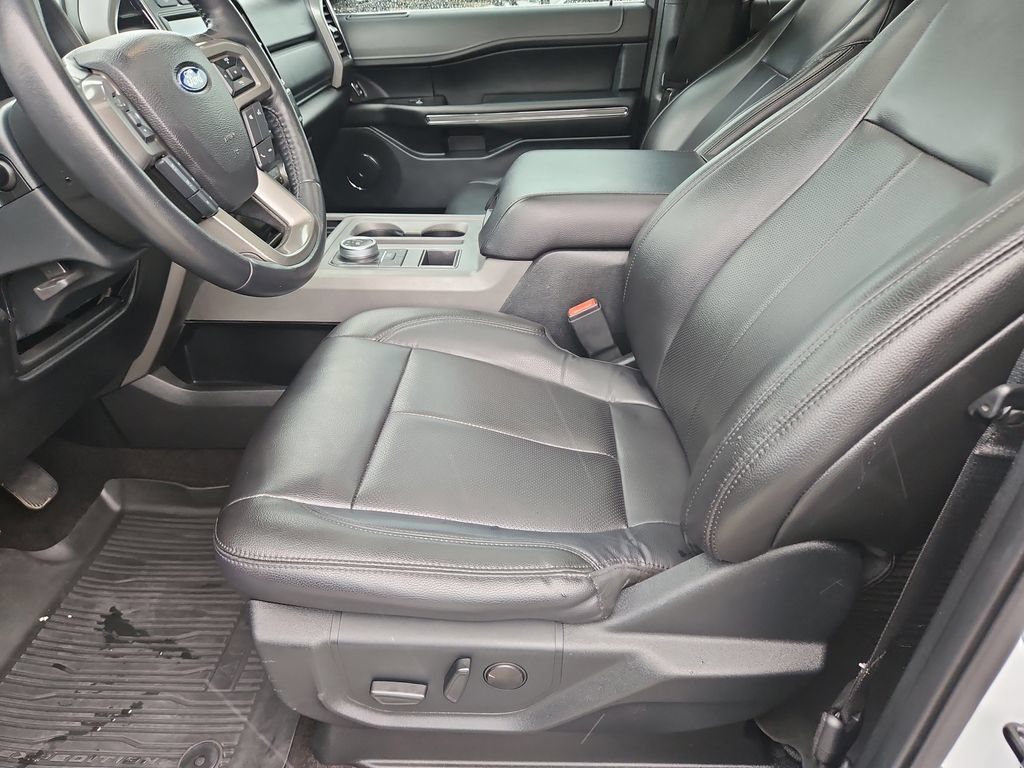 Used 2021 Ford Expedition XLT RWD image 12