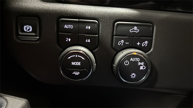 Used 2025 Chevrolet Silverado 1500 LT w/ Z71 Off-Road Package image 21