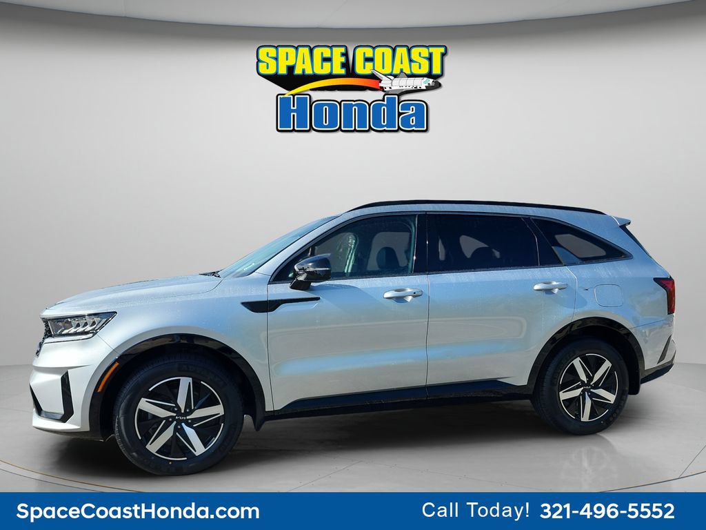 Used 2022 Kia Sorento S FWD image 9