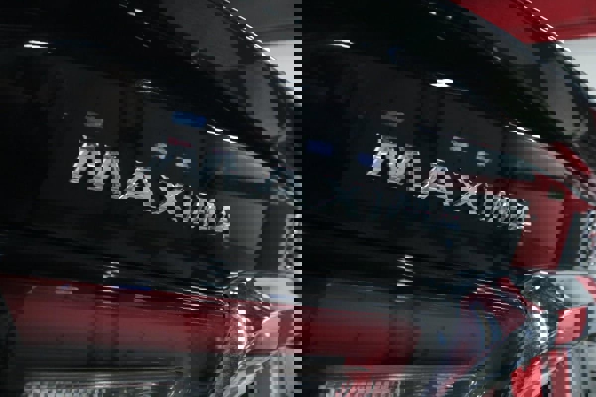 Used 2022 Nissan Maxima Platinum w/ Sport Mat Group image 34