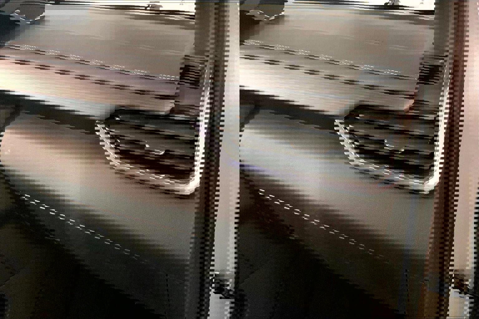 Used 2025 GMC Acadia Elevation FWD image 16