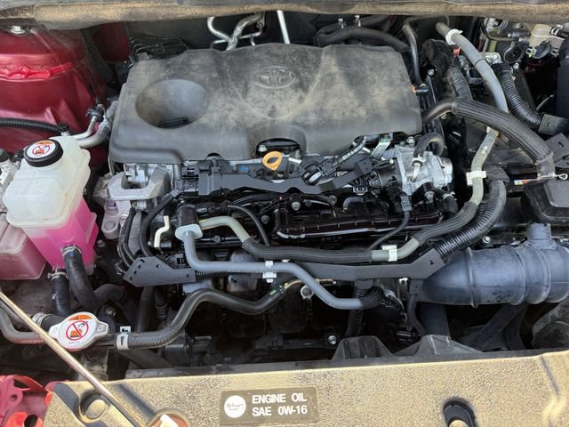 Used 2022 Toyota Sienna XLE FWD image 34